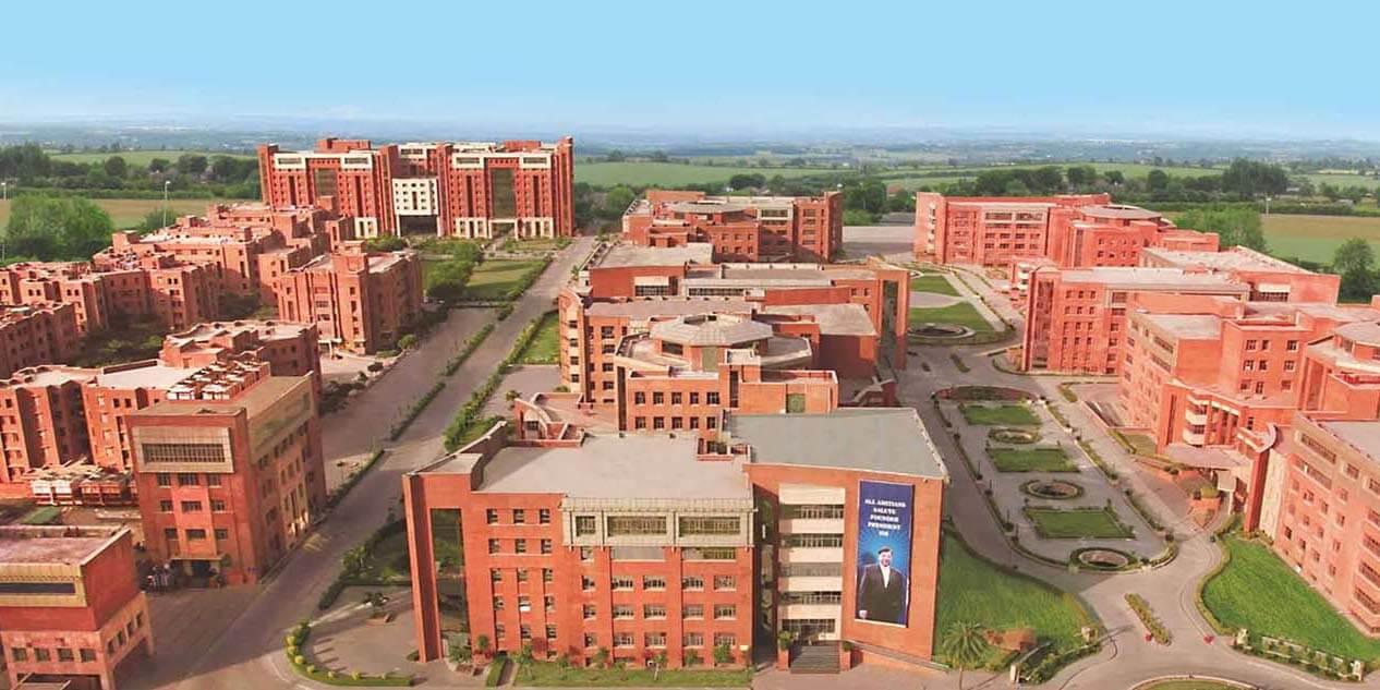 Amazing Facts about Amity University, Interesting facts about Amity university, unknown facts about amity university, Facts about Amity university nobody knows